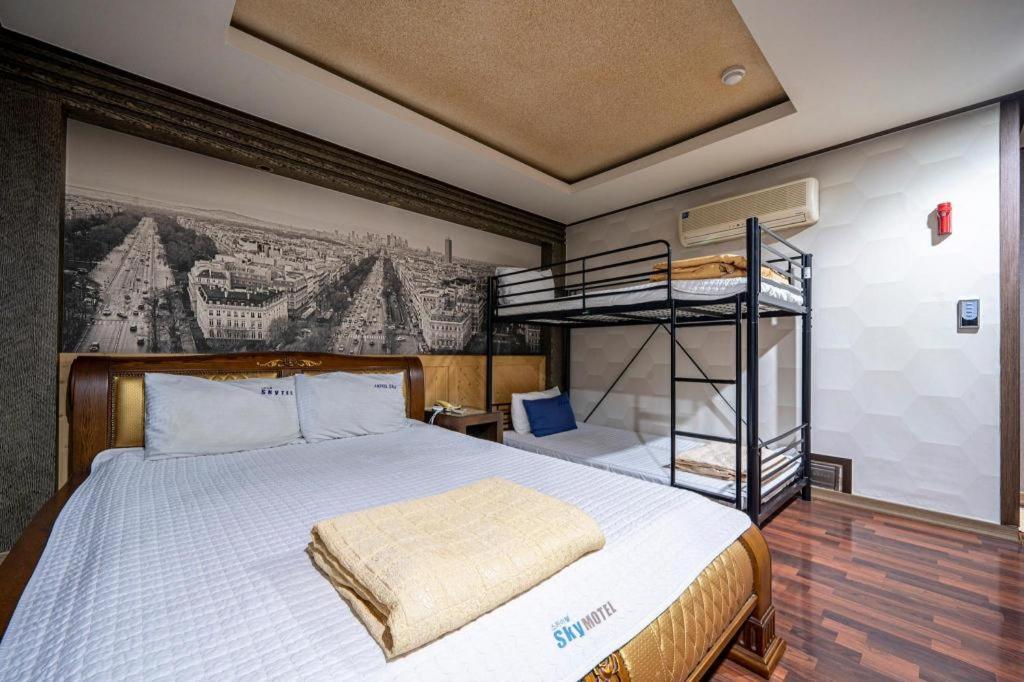 Sky Hotel Changwon Exterior foto