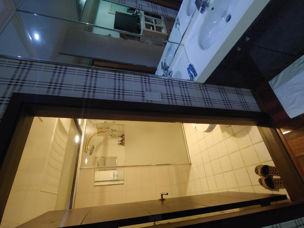 Sky Hotel Changwon Exterior foto
